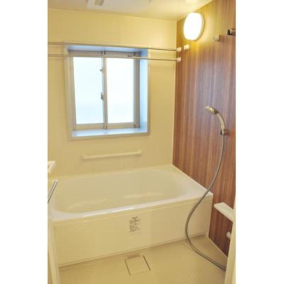 【浴室】 | パークアクシス豊洲キャナル | ※写真は同タイプ住戸です。