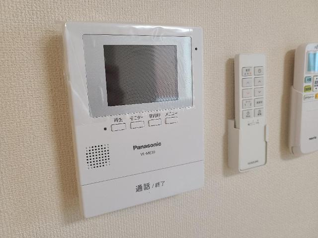 りょううんの内装|カメラ付インターホン