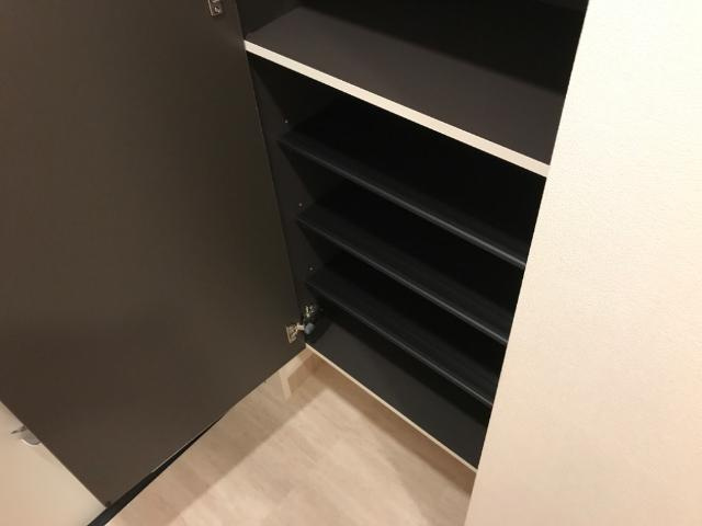 グランチェスタＡの収納|下駄箱
