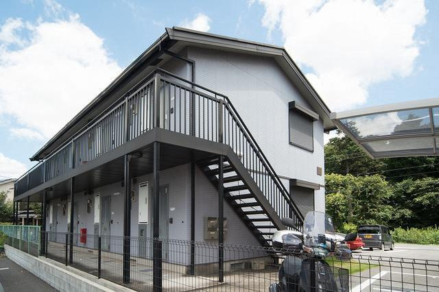 ドエル穴川の外観