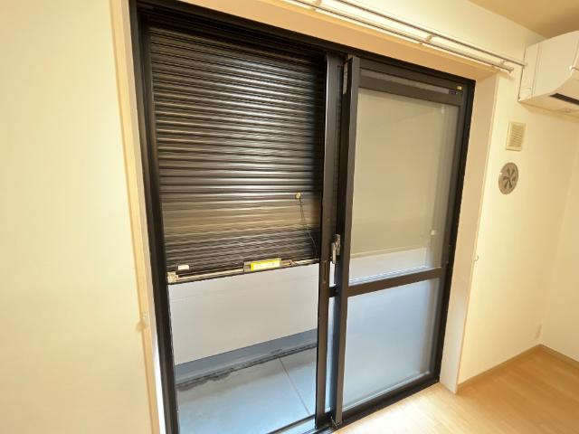 エトワール大和田の内装|シャッター