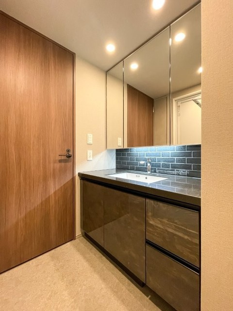 ロイヤルパークス有明の洗面所|※写真は同タイプ住戸です。