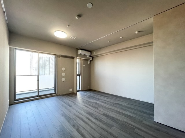 ロイヤルパークス有明の居間・リビング|※写真は同タイプ住戸です。