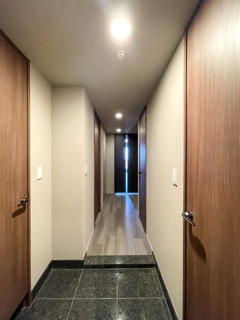 ロイヤルパークス有明の玄関|※写真は同タイプ住戸です。