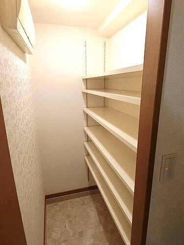 サンシティ宝町の収納|シューズクローク　※内装工事前