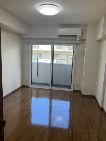 高円寺スルーエの内装