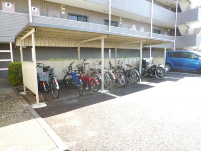 ★屋根付駐輪場★（空き状況・使用料等詳細はご確認下さい）