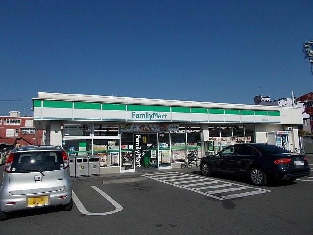 カーサ・エフィシエンシーの周辺|ファミリーマート静岡用宗店まで800m
