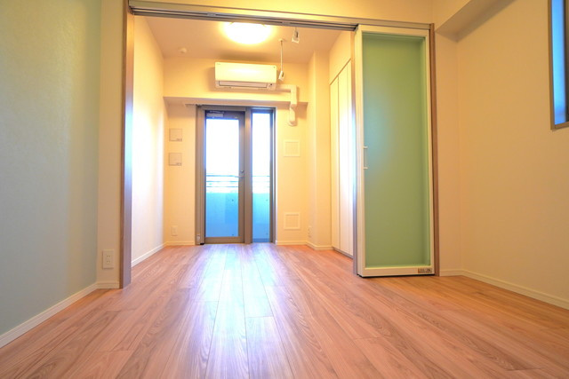 【居間・リビング】 | ベルファース錦糸町Ｓｏｕｔｈ | ※写真は同タイプ住戸です。