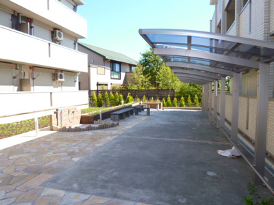 屋根付き駐輪場