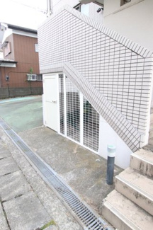 ゴミ置き場
