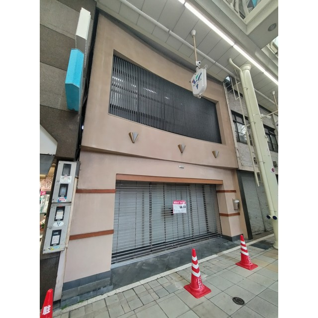 岐阜市柳ケ瀬通２丁目の店舗一部の外観