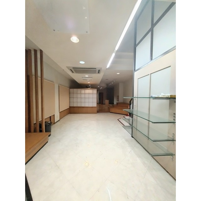 岐阜市柳ケ瀬通２丁目の店舗一部の内装|1階