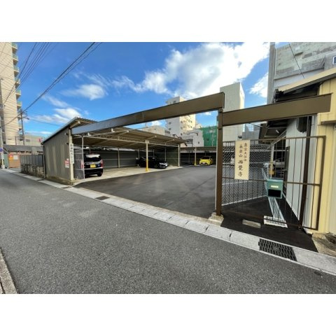 吉津町ガレージの駐車場|お問い合わせは美濃善不動産駅前店へ！