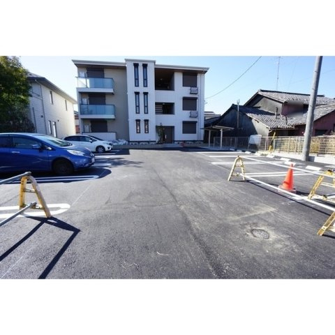D-room岐南町八剣北の駐車場