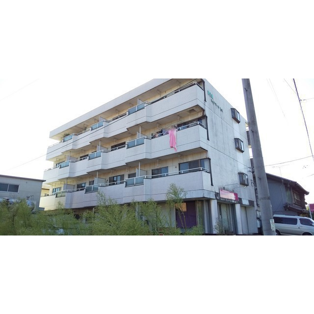 PIAキャステール１STの外観