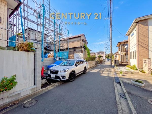 横浜市戸塚区汲沢町の新築一戸建の前面道路含む現地写真|周辺は生活利便施設が点在しています。
是非一度、現地へお越しください！