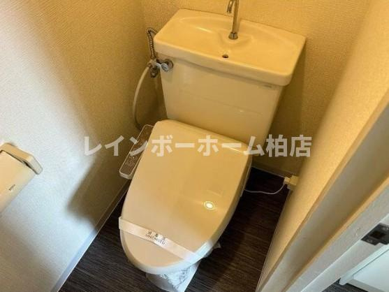 ▶非対面対応◀接客・申込・契約オンライン！LINE×相談可！のトイレ|別部屋。参考写真。