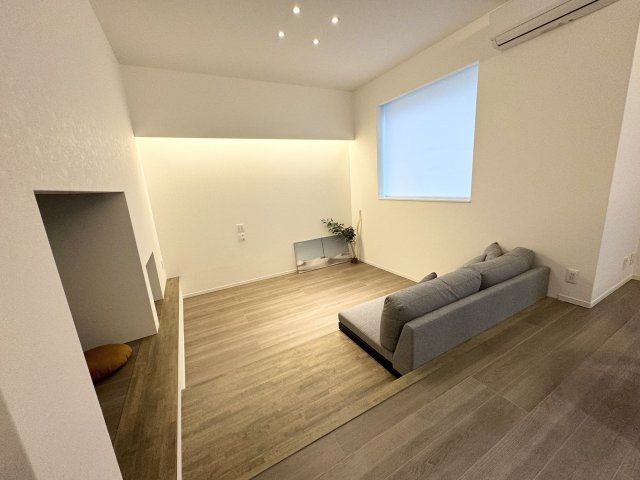 【居間・リビング】 | 福岡市城南区七隈４丁目　戸建て