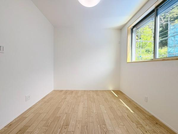 横浜市栄区小菅ケ谷２丁目の新築一戸建の子供部屋|子供部屋5帖！お子様部屋やお仕事部屋としてもお使いいただけます！