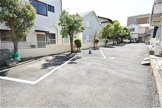 ビラ湘南海岸公園の駐車場