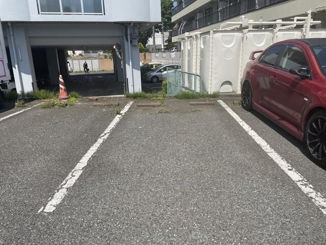 クエスタ・デ・ラモスⅠの駐車場