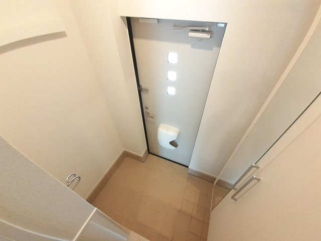 ペガサスＢの玄関