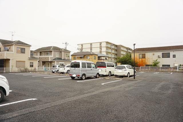 メゾン・エスターブル　Ｂの駐車場