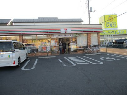 レオパレスドリームの周辺