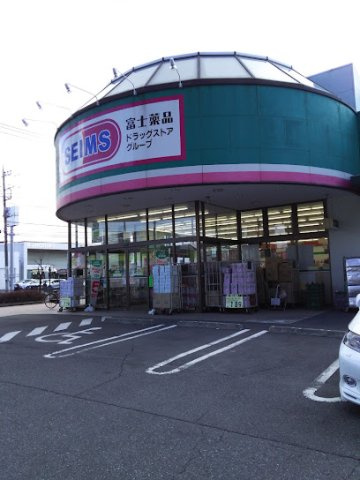 レオパレスドリームの周辺