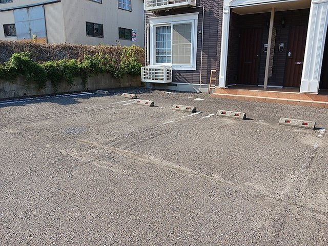 プロムナード・ゴチＢの駐車場