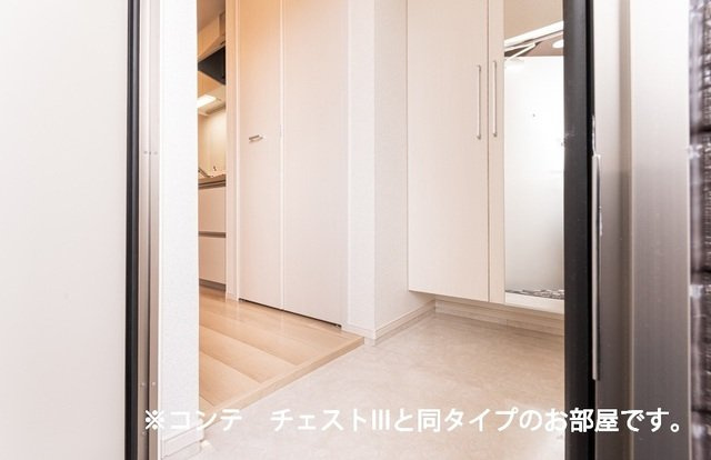 ヒカルサ東鷲宮の玄関