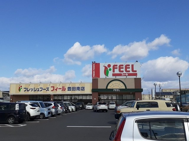 大樹の周辺|フィールまで2400m