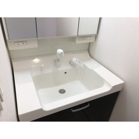レガーロ千葉中央の洗面所