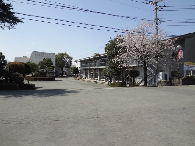 サントラップ大津南の周辺|大津中学校まで650m