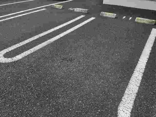 イストワール　Ⅲの駐車場