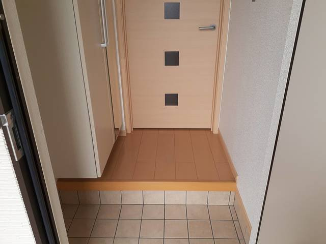 イストワール　Ⅲの玄関