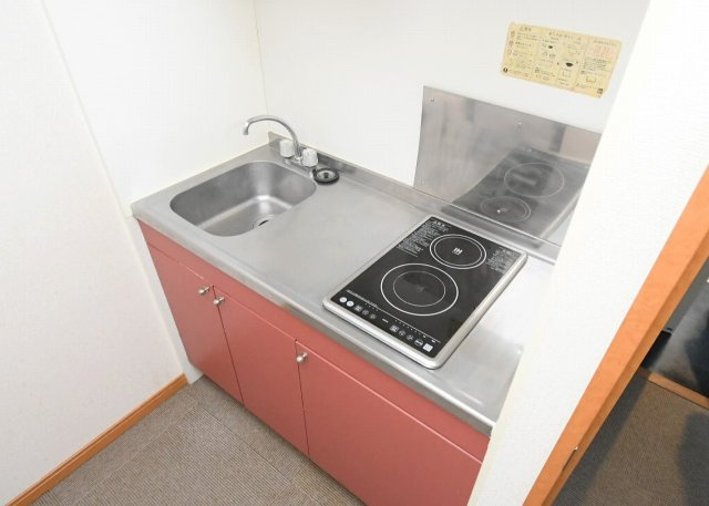 レオパレスＦｌａｔ新栄のキッチン