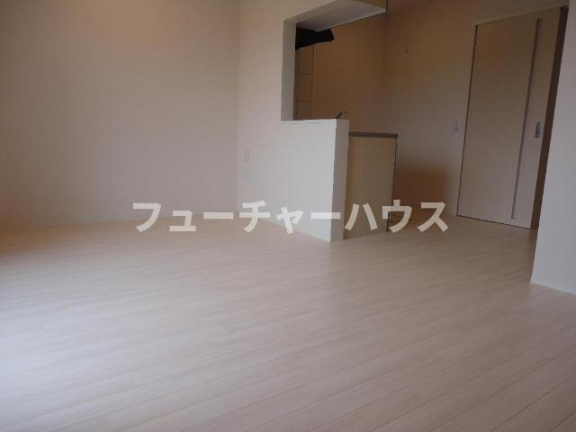 DandelionⅢ（ダンデリオンスリー）の居間・リビング|室内
