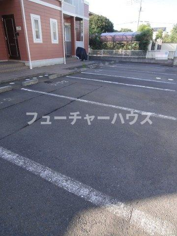 プリムヴェールの駐車場