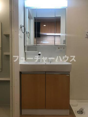 オルセー（Orsay）の洗面所|洗髪洗面化粧台