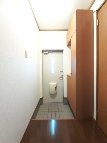 ヴィラ・アミティⅡの玄関