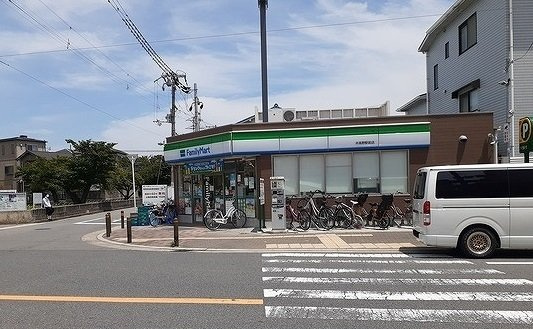 カームリー　トスィームの周辺|ファミリーマート様まで280m