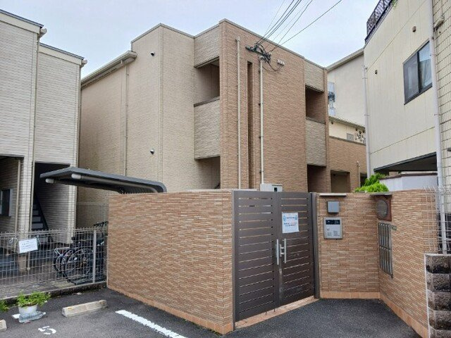カームリー　トスィームの外観