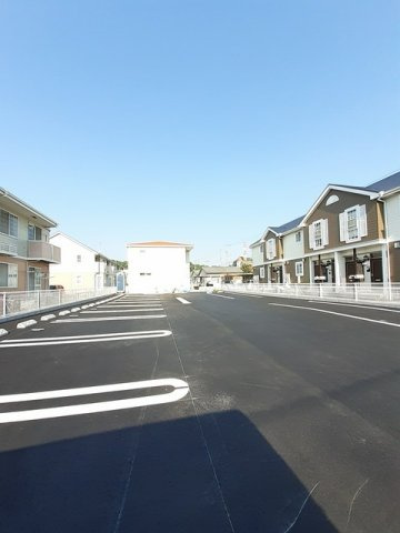 サンライズ別府Ⅱの駐車場