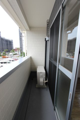 コーポはざまのバルコニー