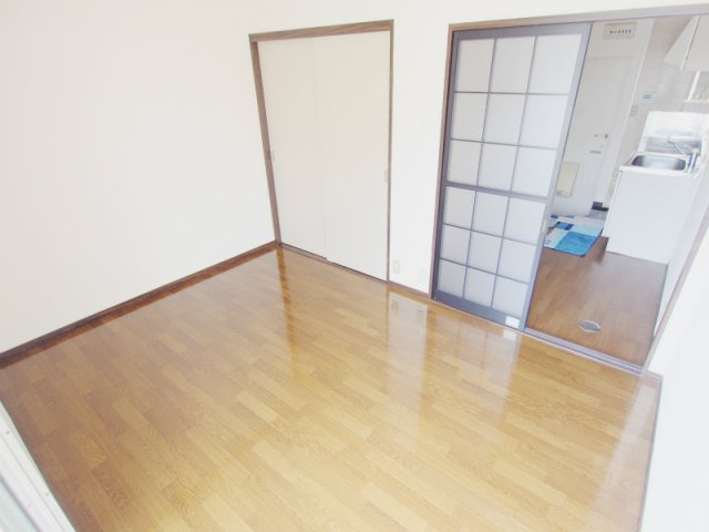 セフィラ中島の居間・リビング