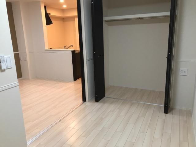 シャルールの寝室