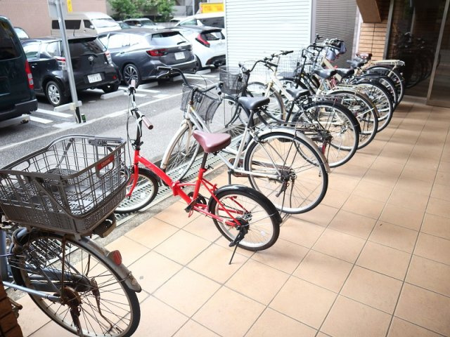【その他共用部分】 | イーストベイ・船橋本町 | 自転車置き場です