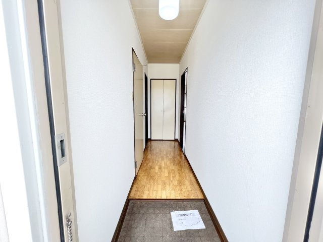 タウニー四和の玄関|※別部屋参考写真